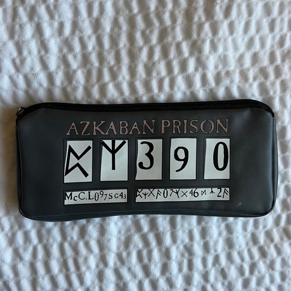 Harry Potter Azkaban Prison Pencil Pouch Makeup Case Loot Crate Exclusive RARE - Picture 5 of 5